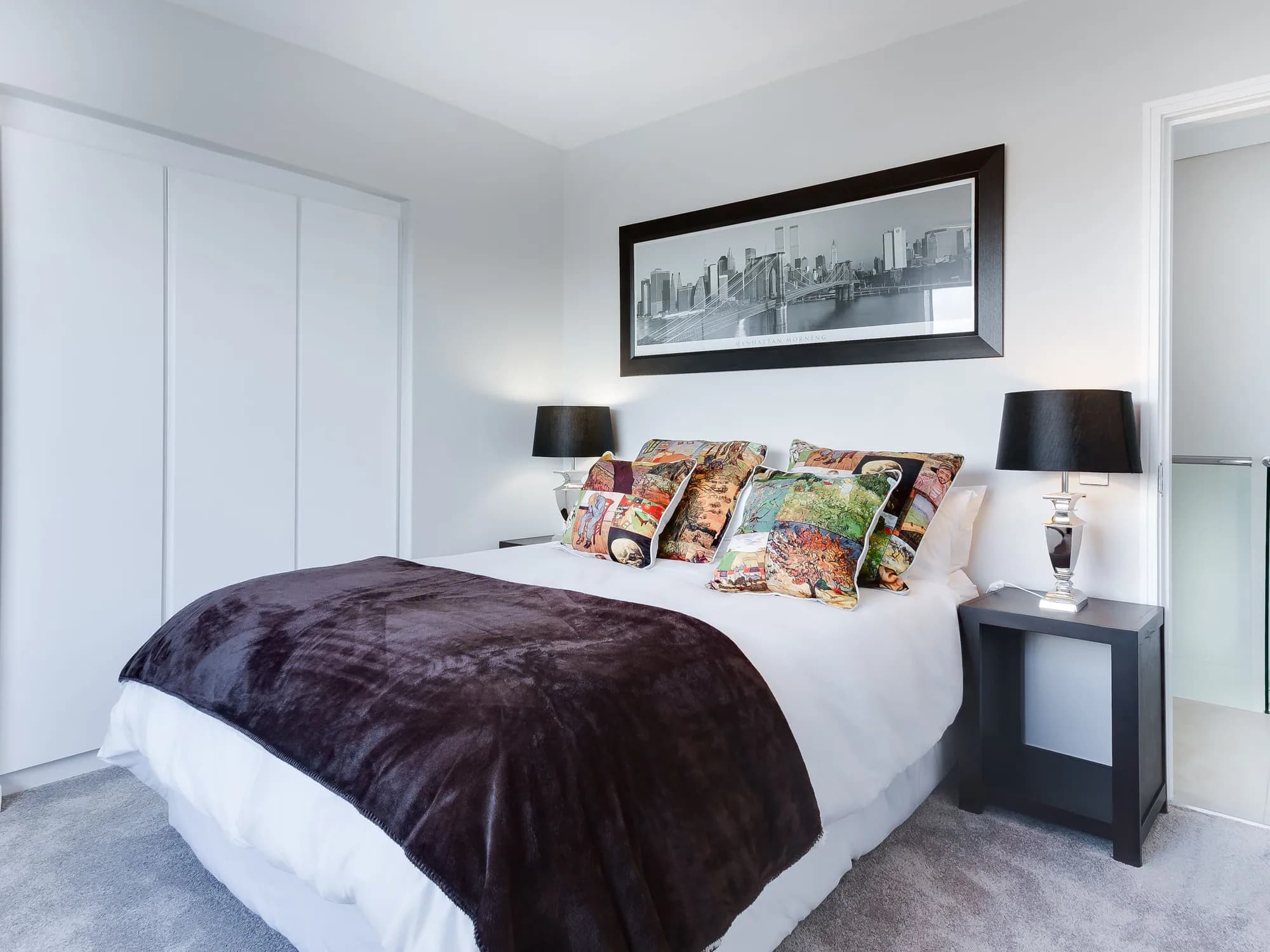 Calm bedroom suite — design inspiration